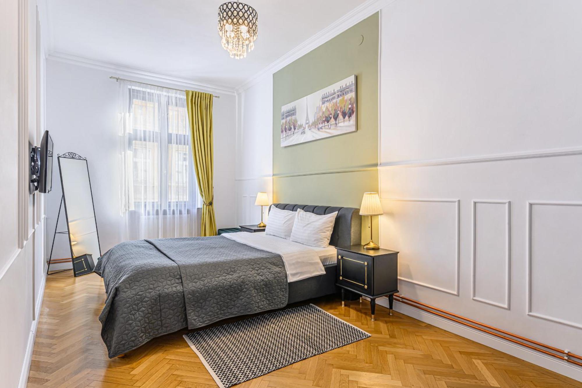 Colins Place Braşov Esterno foto